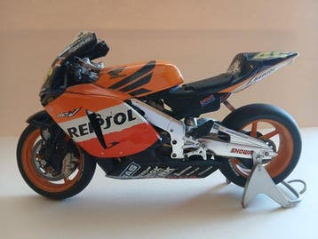 Minichamps 1:12 - Model motorfiets (4) - Honda RC211V Repsol, Nieuw