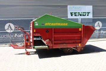 Veiling: Kuilvoerwagen Strautmann, Ophalen