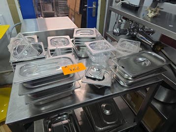 (40x) Diverse gastronorm bakken & schalen