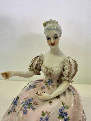 Volkstedt (Muller & Co.) - Beeldje, Dama Rococò dettagli in, Antiek en Kunst
