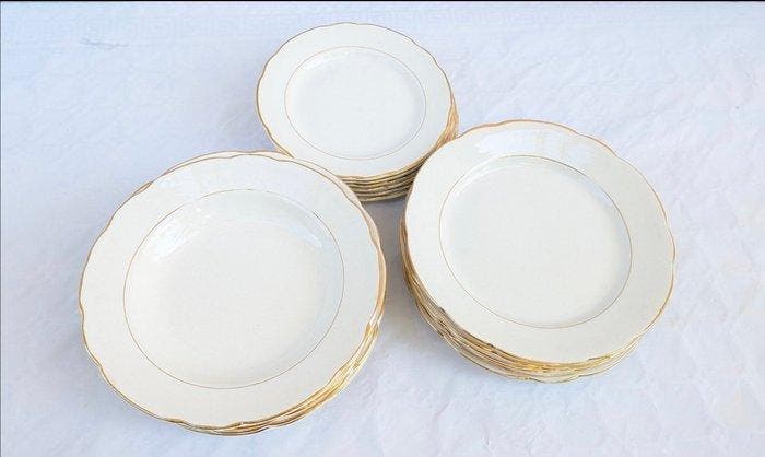 Richard Ginori - Tafelservies voor 6 (18) - Porselein - Rigo, Antiek en Kunst, Antiek | Meubels | Tafels