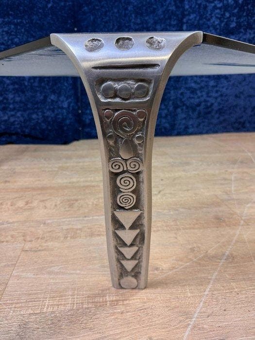 Table - Verre - Pied en bronze argenté à décors de motifs, Antiquités & Art, Art | Objets design