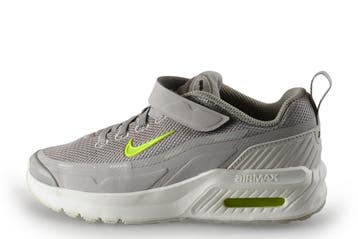 Nike Sneakers Jongens in maat 32 Beige, Kinderen en Baby's, Verzenden, Jongen of Meisje, Schoenen, Zo goed als nieuw