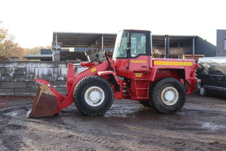 Veiling: Wiellader Komatsu WA 270-3 Diesel 103kW 1999, Zakelijke goederen, Machines en Bouw | Kranen en Graafmachines, Ophalen