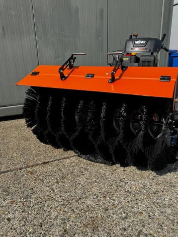Borstelmachine benzine 375cc Loncin (Tuingereedschap, Tuin), Ophalen of Verzenden, Nieuw
