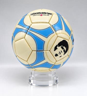 Diego Maradona - Voetbal, Nieuw