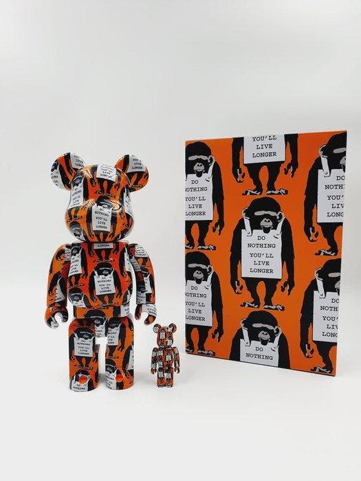 NO RESERVE Medicom Toy x Banksy - Be@rbrick Monkey Sign 400
