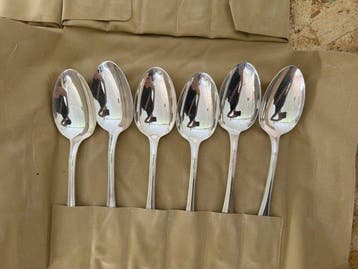 Christofle - Bestekset voor 12 personen (124) - Parels -, Antiek en Kunst