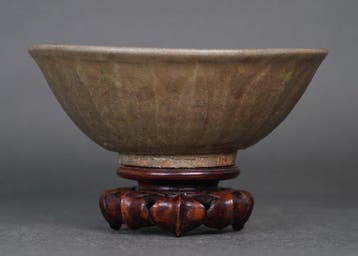 Kom - High Quality - Lotus Petal Bowl - Longquan Celadon -