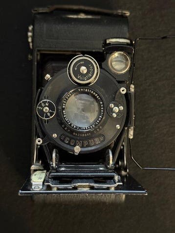 Voigtländer Braunschweig Folding Camera – Skopar 4,5/105mm -