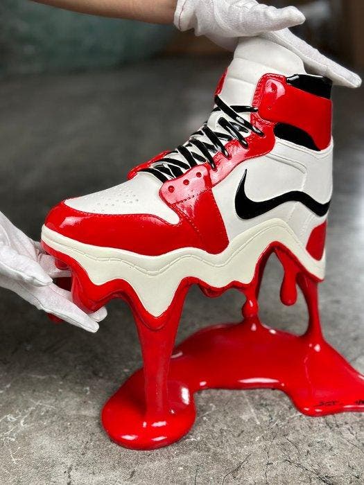 Santicri - Melting Desire, Nike, Antiek en Kunst, Kunst | Designobjecten