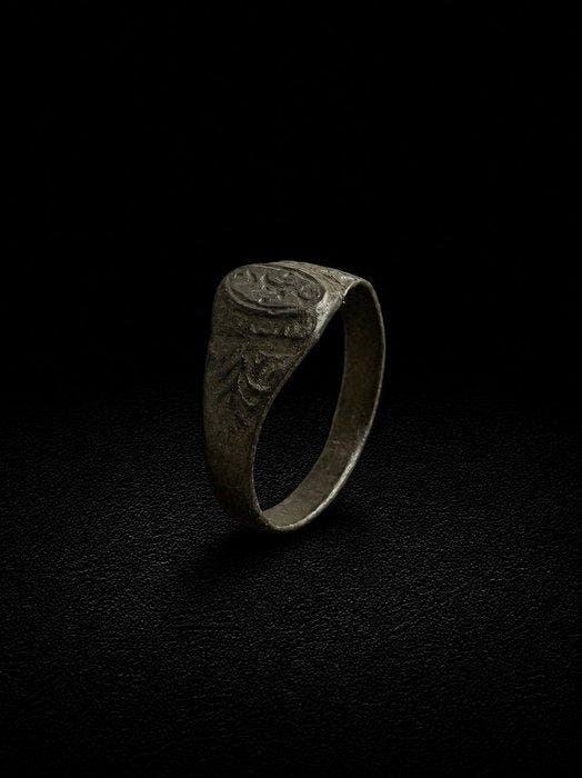 Islamitisch Brons Ring - 9e tot 13e eeuw na Christus (Zonder, Antiek en Kunst, Antiek | Overige Antiek