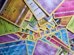 Pokémon - 1000 Mixed collection - Various sets, Hobby en Vrije tijd, Nieuw