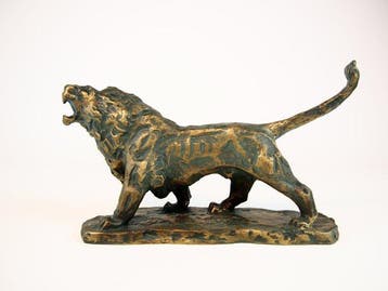 Japanese Bronze Shishi (Lion) by Kitamura Seibo - Beeld