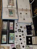 Monde. Collection of coins and banknotes incl. silver (Sans
