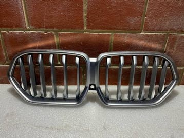 Calandre BMW X5 G05 Camera 2018 - Gris, Ophalen, Pare-chocs, Utilisé, BMW