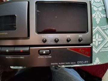 Sony - DTC-P7 / Platine denregistrement de taille moyenne