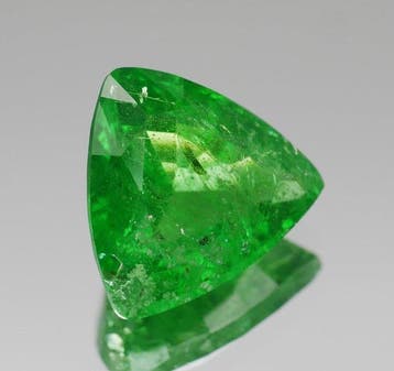 Sans prix de réserve Vert Tsavorite - 5.81 ct -, Handtassen en Accessoires, Nieuw