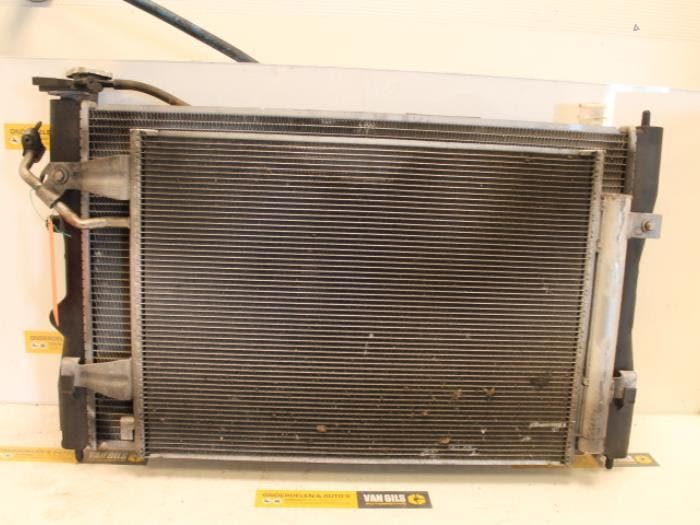Radiateur Mitsubishi Colt O105453, Auto-onderdelen, Airco en Verwarming