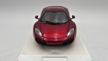 Minichamps 1:18 - Modelauto - McLaren MP4-12C 2011 -, Hobby en Vrije tijd, Nieuw