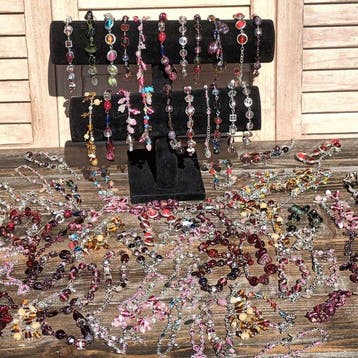 Nikkelvrij metaal met stenen en kralen Ibizastijl - Armband, Antiek en Kunst