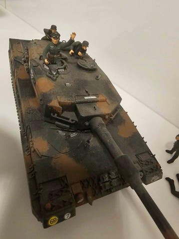 Aterli u.a. - Model militair voertuig (10) - Leopard II, Nieuw