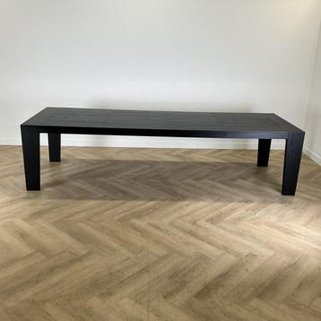 Maxalto Omero uitschuiftafel van Antonio Citterio, Bureau