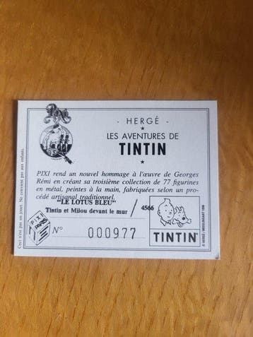 Moulinsart - Tintin - 1 - Tintin et Milou devant affiche