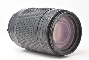 Nikon AF Nikkor 70-300mm f/4-5.6 D ED Objectif à focale