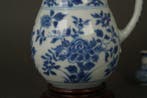 Kangxi (1662-1722) - Pot à lait - Four Flowers of the Season