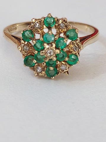 Ring - 9 kt. Geel goud - 0.41ct. tw. Smaragd - Diamant -, Nieuw