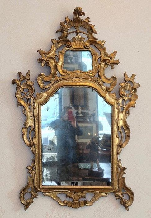 Wandspiegel - Verguld hout - Venetiaanse spiegel uit de 18e, Antiek en Kunst, Antiek | Meubels | Stoelen en Sofa's