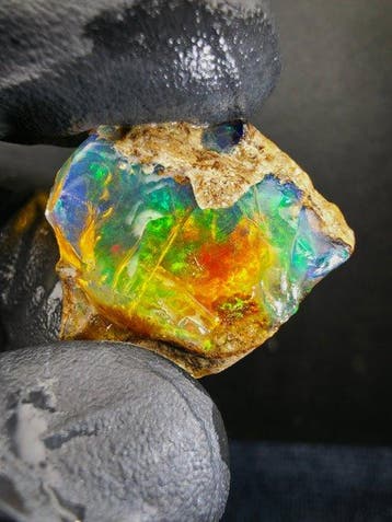 23cts Crystal Opal Specimen Cabochon- 4.75 g