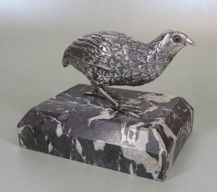 Kwartel met robijnen ogen - Presse-papier - Marmer, Zilver, Antiquités & Art, Antiquités | Argent & Or