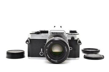 Nikon FE + Ai Nikkor 1.8/50mm Single lens reflex camera, Audio, Tv en Foto, Nieuw