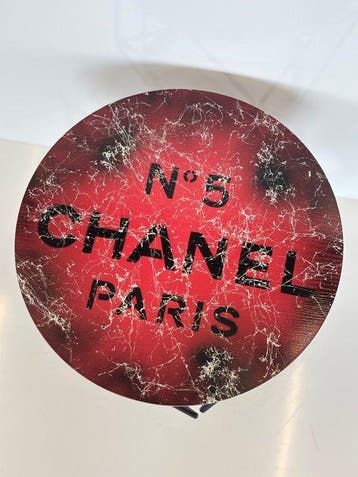 Rob VanMore - Tea-Time by Chanel Table - ø40cm