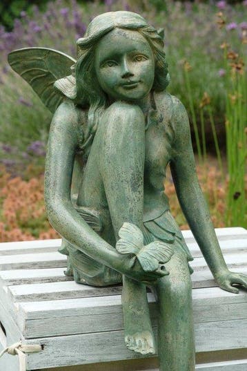 sculptuur, Winged Fairy with Butterfly - 60 cm - Brons