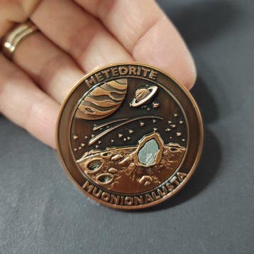 Météorite de Muonionalusta Moneta Rame - Hauteur : 4 cm -