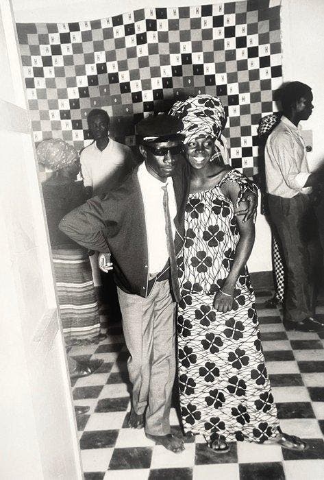 Malick Sidibé (1935–2016) - Surprise Party - 1967, Antiquités & Art, Art | Objets design