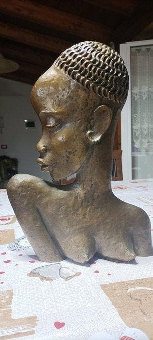 stile di Karl Hagenauer - Buste, Busto di donna africana
