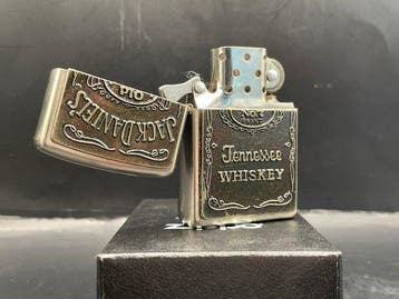 Zippo - JACK DANIELS - 2011 - SUR PLAQUE - Zonder, Nieuw