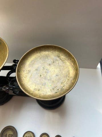 Keukenweegschaal - Verguld messing - keukenweegschalen, Antiek en Kunst