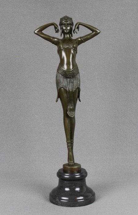 after Demetre Chiparus - Sculpture, Scarab Dancer - 3,2 kg -, Antiquités & Art, Curiosités & Brocante