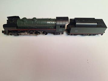Lima H0 - Stoomlocomotief met tender (6) - 141R met 3 wagons