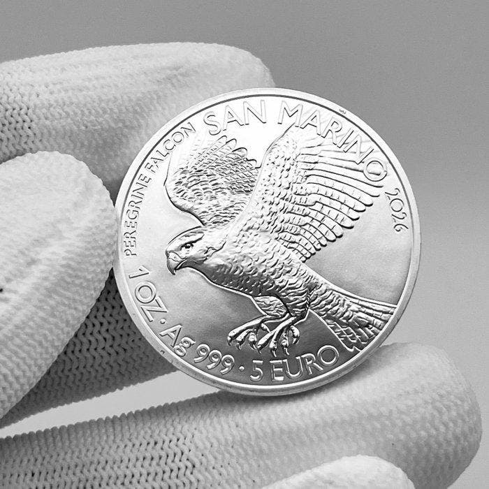 San Marino. 5 Euro 2026 – Wanderfalke – 1 oz Silver coin –, Postzegels en Munten, Munten | Europa | Niet-Euromunten