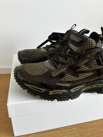 Off White - be right back - Sneakers - Maat: EU 42 - Nieuw, Nieuw