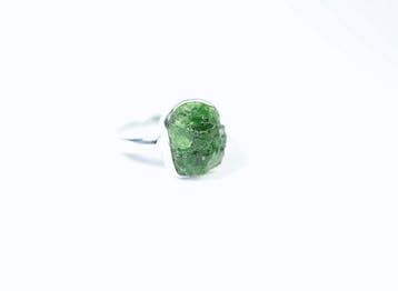 Chromdiopsid Ring / rauw / nieuw- 3.32 g - (1)