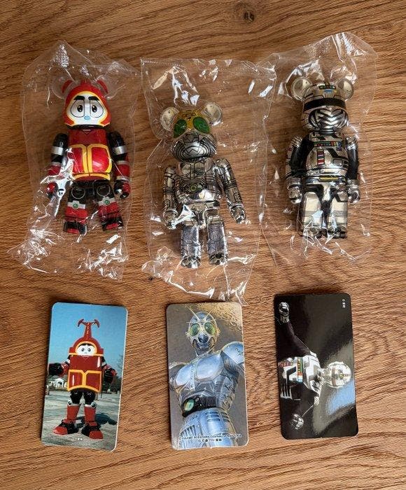 Medicom Toy - Be@rbrick 100% Sci-fi, Antiquités & Art, Art | Objets design