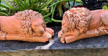 Figuur - Terracotta Pair of Canova Lions - Steengoed,, Antiek en Kunst