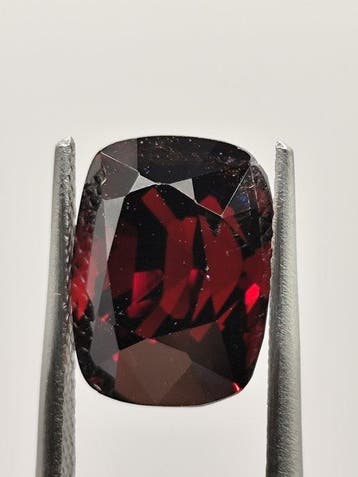1 pcs Rouge Spinelle - 5.94 ct - Lotus Gemology (Thaïlande)